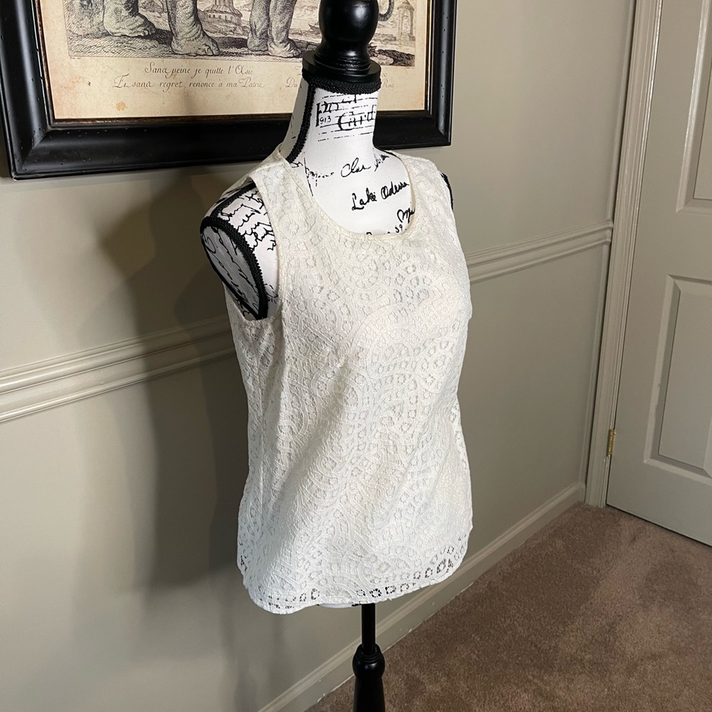 Lined lace top